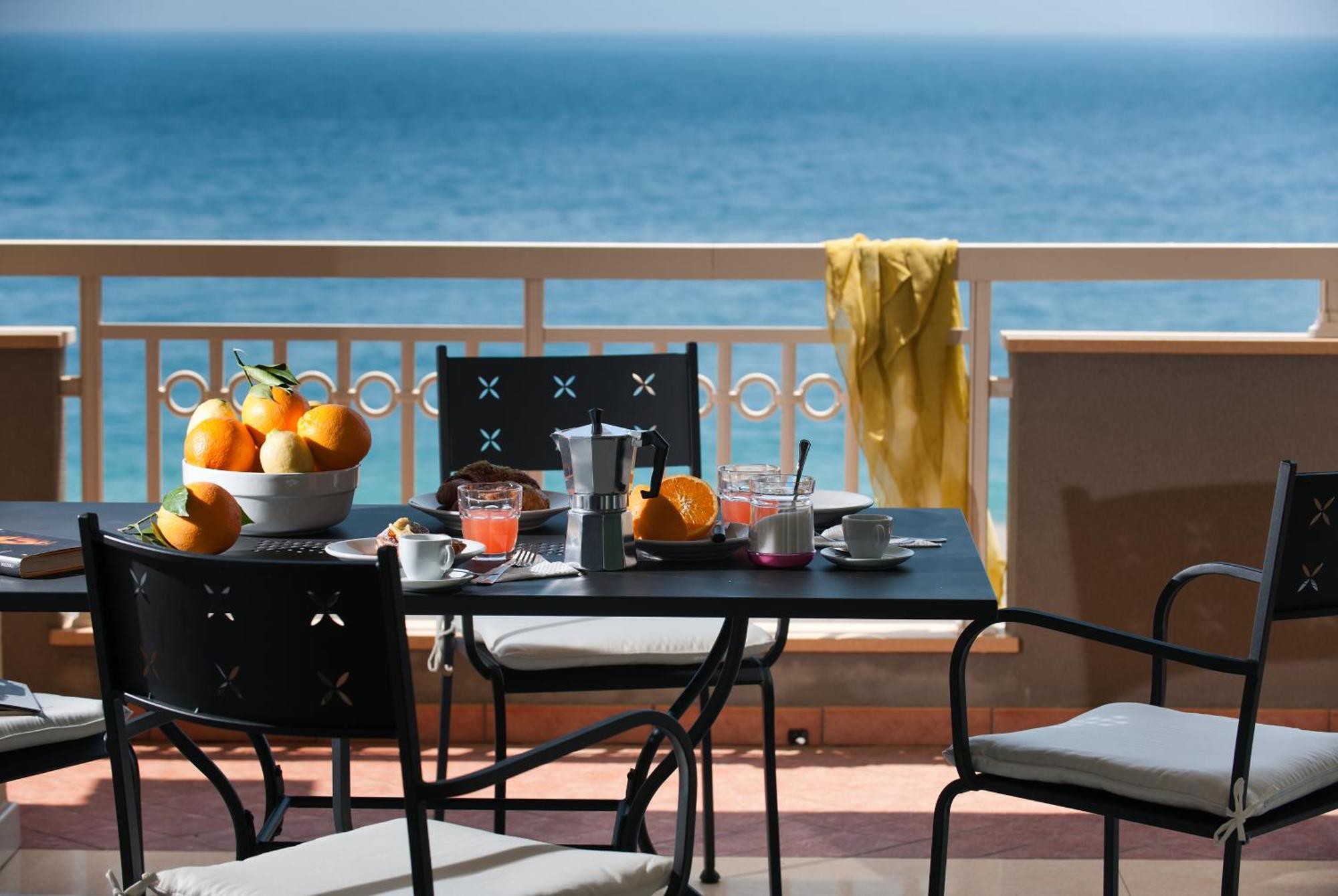 Casa Vacanze Samira フォンダケッロ エクステリア 写真