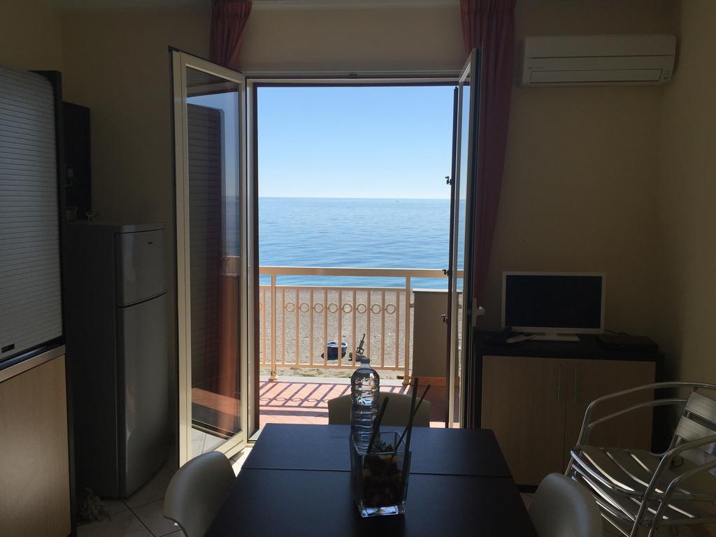 Casa Vacanze Samira フォンダケッロ エクステリア 写真