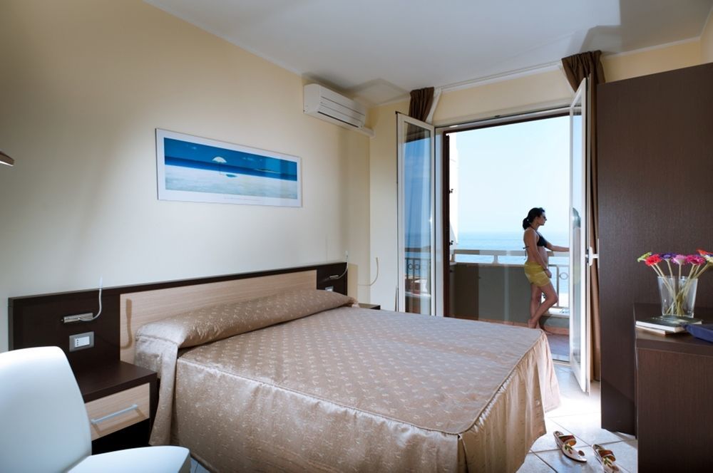Casa Vacanze Samira フォンダケッロ エクステリア 写真
