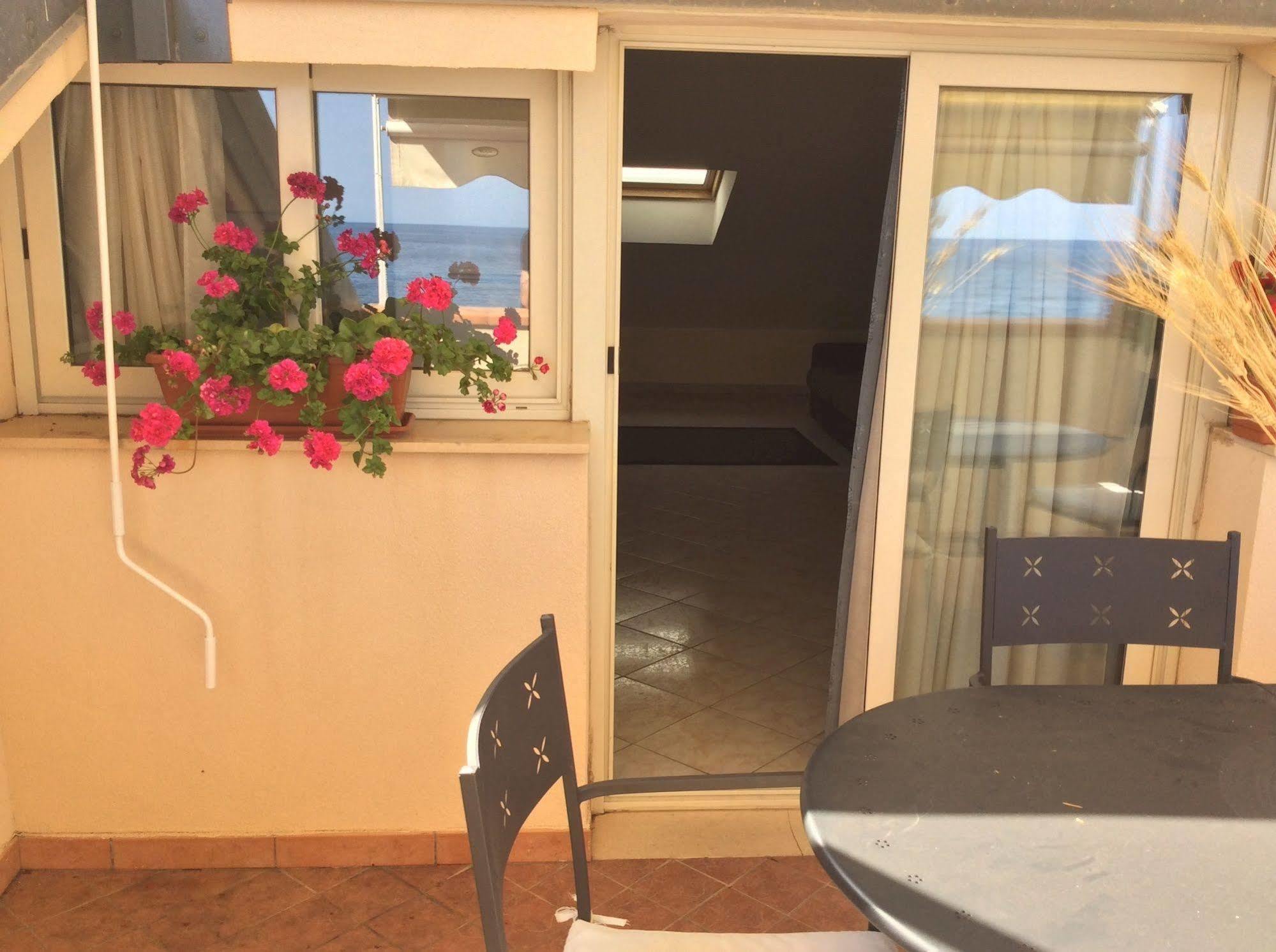 Casa Vacanze Samira フォンダケッロ エクステリア 写真
